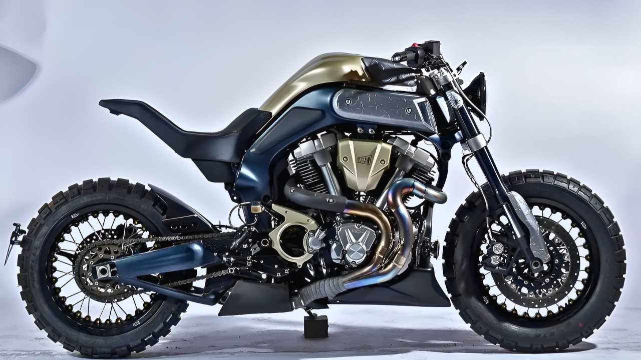 Blue Falcon: Moto Personalizada Basada en Yamaha MT-01 con Estilo Único y Potente Diseño