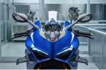Ducati Panigale V4 R 2025: Rendimiento de MotoGP en una Moto de Calle